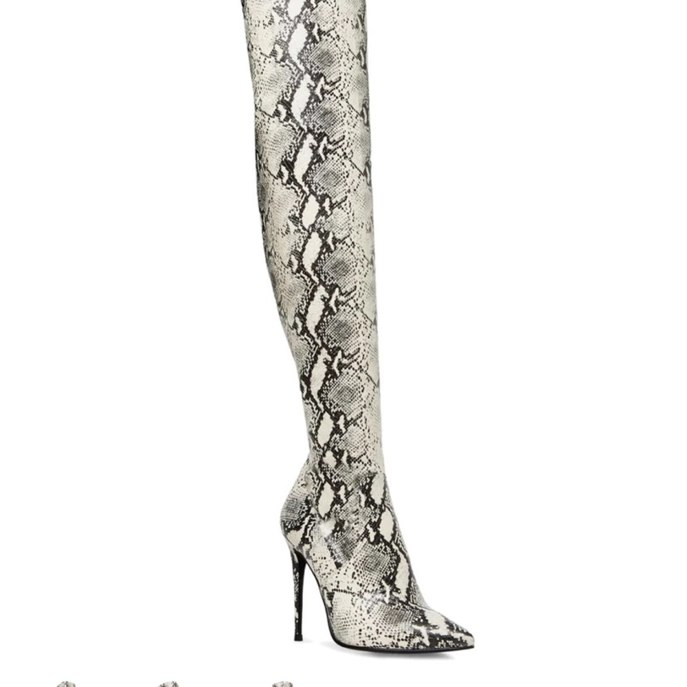 Steven Madden Women's Dominique Thigh High Over the Knee Boots Grey